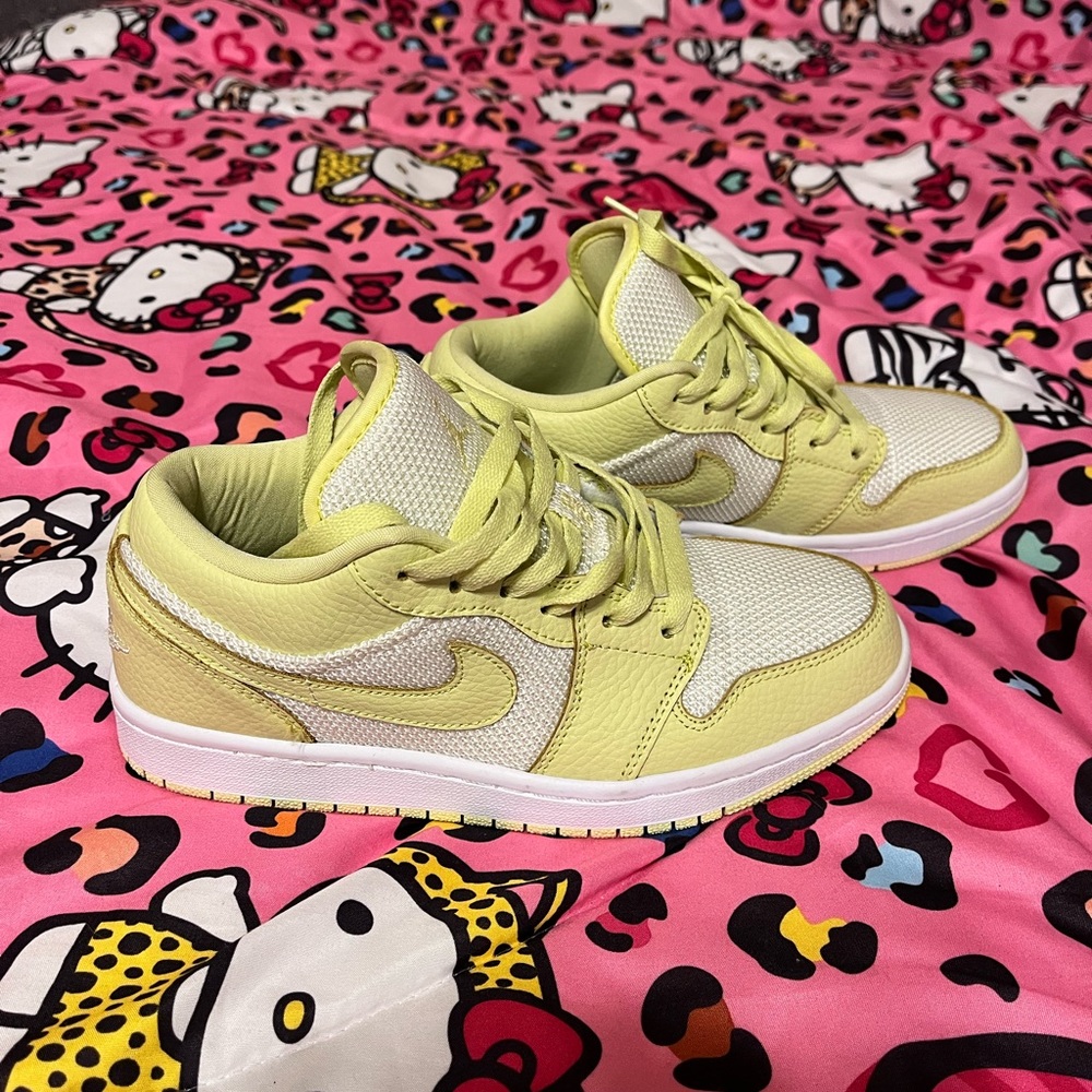 Lemonade air jordan 1 low dunks